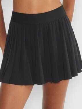Golden Aritzia Tennis Pro Micro Skirt XL Black Pleated Built In Shorts
